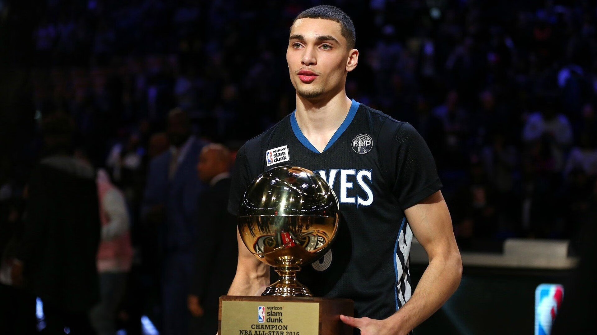 渡边一平决赛表现引发媒体关注，渡边将百度百科